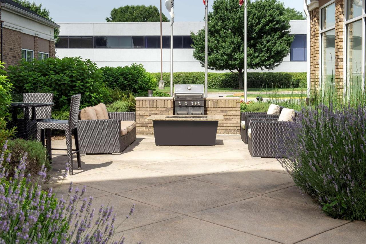 Hilton Garden Inn Knoxville West/Cedar Bluff Exteriör bild