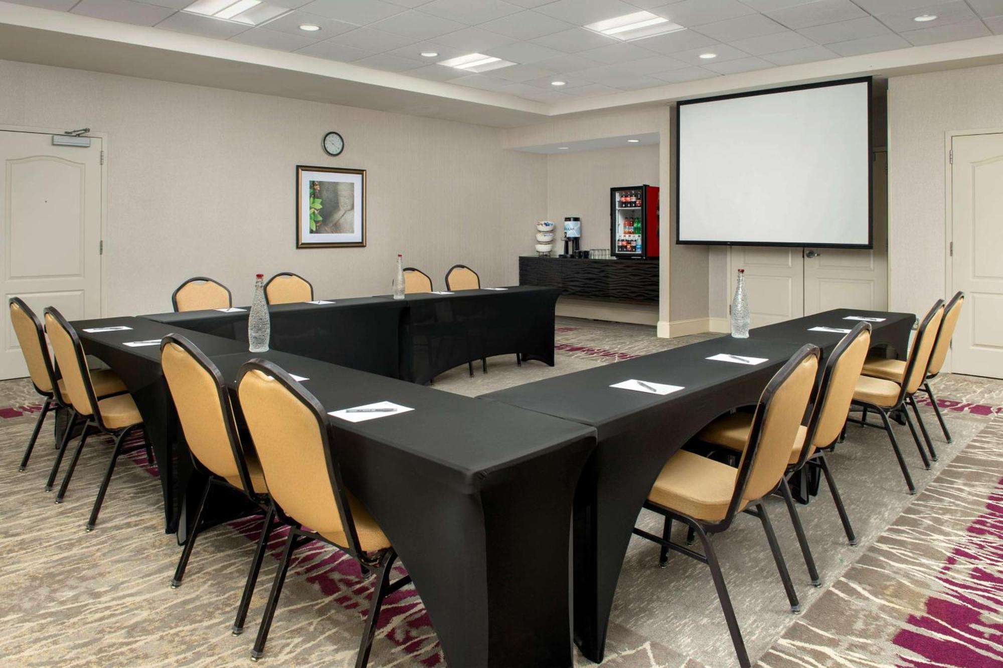 Hilton Garden Inn Knoxville West/Cedar Bluff Exteriör bild